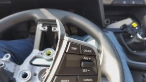 Установка кнопок круиз контроля на Хундай Элантру AD (2016) Hundai Elantra ad cruise control