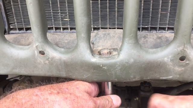 Team G503 Removing The Grill And Fenders On A 1943 Willys MB смотреть онлайн