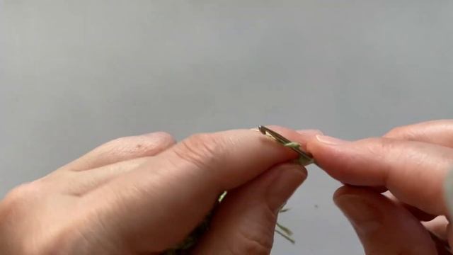 От неё веет весной! САЛФЕТКА «СИРЕНЬ» крючком. смотреть онлайн