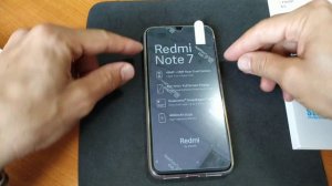 Клеим стекло на Redmi Note 7