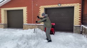 Снегоуборщик бензиновый гусеничный BRAIT BR-1172ELTWS-6