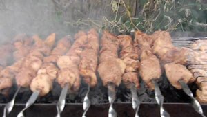 шашлык из окорочков в необычном маринаде