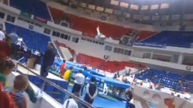 Выступление на батуте смотреть онлайн