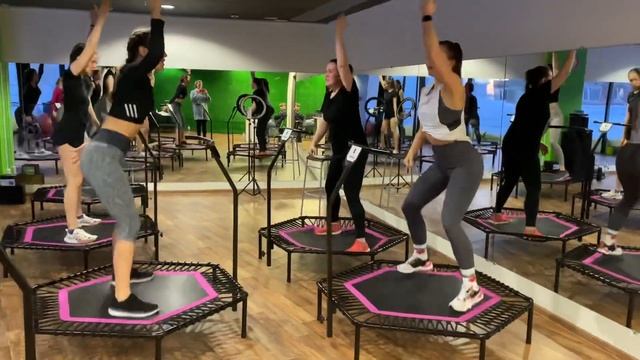 Джампинг фитнес. Jumping Fitness. План январь-март 2022 7 трек - Galibri - Федерико Феллини