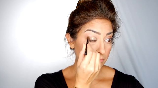 Holiday Glam with KC смотреть онлайн