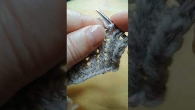 Всё о вязании.Как провязать резинку 1на1 скрещенными петлями. смотреть онлайн