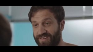 Человек просыпается в будущем, но ему запрещено носить одежду | Краткий Пересказ Фильма