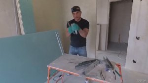 КАК резать металлический профиль болгарка или ножницы