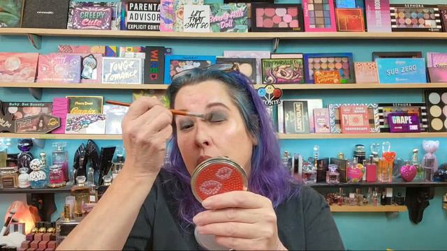 Live: The Encyclopedia of Kaleidos Space Age Highlighters with Swatches смотреть онлайн