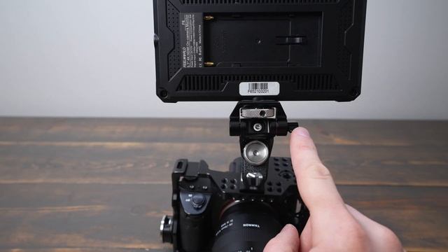 SmallRig 2903B Adjustable Camera Monitor Mount for Arri Style 3/8" Mount Review: Swivel and Tilt смотреть онлайн