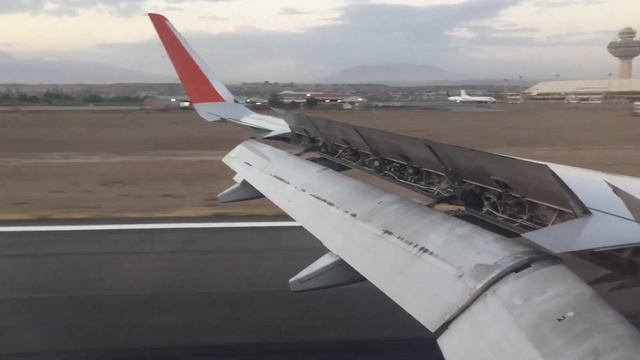 Посадка в Ереване. Airbus A320 Аэрофлот. Landing at Erevan Zvartnots airport. Airbus A320 Aeroflot. смотреть онлайн