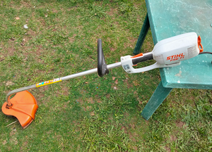 Как работает электрический триммер «STIHL FSE 71»