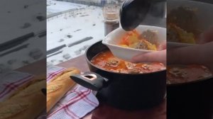 Очень вкусный суп с фрикадельками