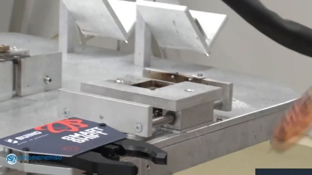 Автоматическая сварка роботом Universal Robots с системой смены инструмента смотреть онлайн