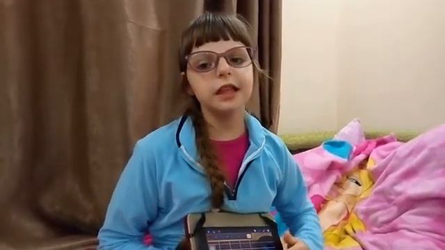 Аня играет на гитаре 👍 смотреть онлайн