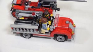 LEGO 10263 Зимняя пожарная станция сказочный набор Обзор Лего