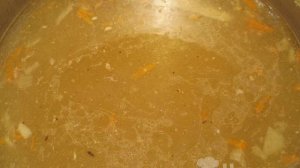 Лагманная лапша на говяжьем бульоне со сметаной