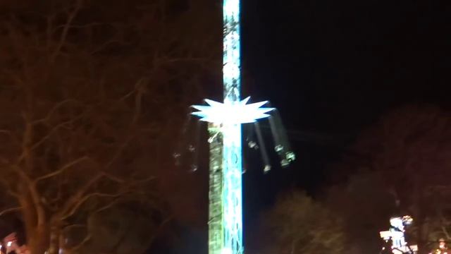 Christmas in London_ Winter Wonderland Hyde Park.mp4