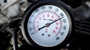 Замер компрессии на Ниссан Блюберд SR18DE.