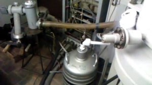 Работа вакуумной камеры и насоса