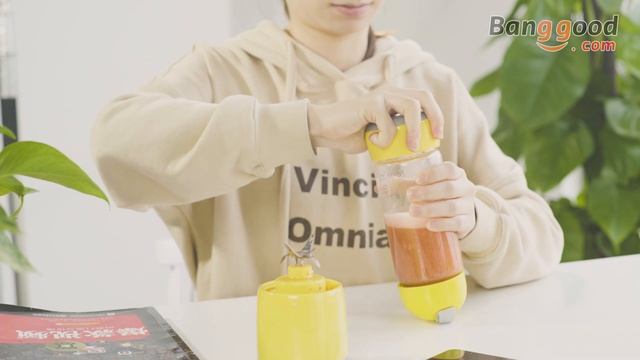 PORTABLE SHAKER WITH USB CHARGER / Mixer cup for make juice ( buy at Banggood ) смотреть онлайн