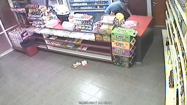 Израиль. Очередная попытка ограбления арабами. 05 05 2017 смотреть онлайн