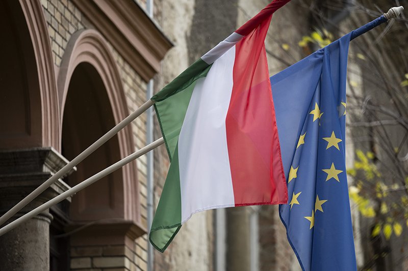 Венгерский министр: Будапешт не поддастся на шантаж ЕС по Украине / События на ТВЦ