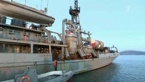 Один из самописцев разбившегося Ту-154 Минобороны РФ подняли на поверхность