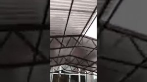 Двускатный навес с покрытием профилированным поликарбонатом в селе Погребы Броварского района