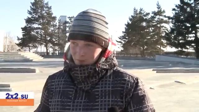 Пешеходы переходят дорогу в неположенном месте