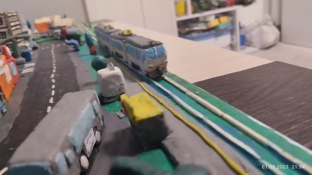 электропоезд ЭР-2 из пластилина смотреть онлайн