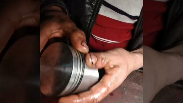 Vaz 2101-07, Niva motorni yig‘ishni o‘rganamiz. Научимся собирать двигатель ВАЗ 2101-2107. 4 silind смотреть онлайн