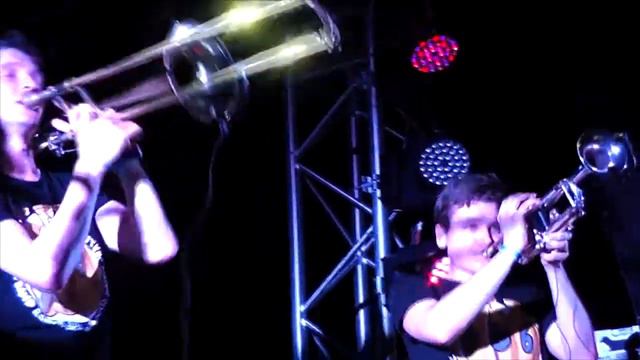 Brevis Brass Band (Leningrad Cover) смотреть онлайн