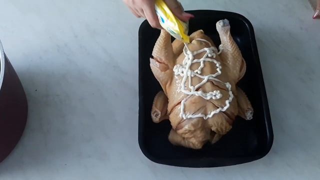 МАРИНОВАННАЯ В РАССОЛЕ КУРИЦА, ЗАПЕЧЁННАЯ В ДУХОВКЕ