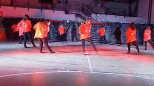 In-grid In-tango ballo di gruppo coreografia Tileve Dance