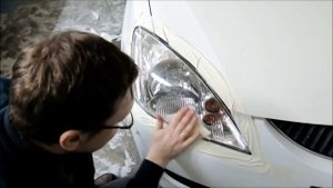 полировка фар: полируем зубной пастой (polished headlights: polish toothpaste)