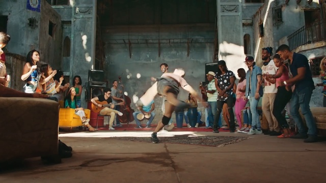 Alvaro Soler - Sofia смотреть онлайн