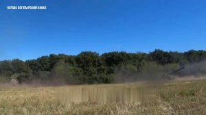 Гвардейские расчеты САУ "Мста-С" ZVO уничтожают склады БК ВСУ в Харьковской области.