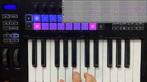 Novation Launchkey 25 MK3 - Arpeggiator, Scales und Chord-Mode Demo (no talking)
