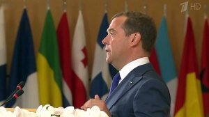 Дмитрий Медведев высказался в поддержку возможного введения четырехдневной рабочей недели