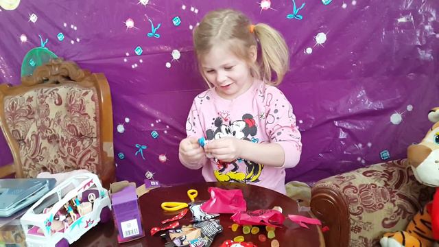 SweetBox Гулия Йелпс и Клео де Нил повторюшка Monster High смотреть онлайн