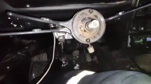 Нива 5д по низу рынка... Убрал Гидронатяжитель, Поменял Петли Багажника