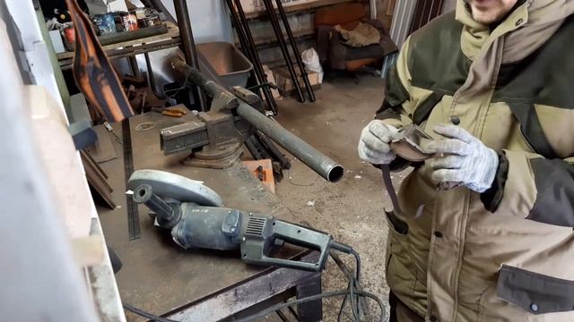 Резка труб болгаркой под лаги! Часть 1. смотреть онлайн