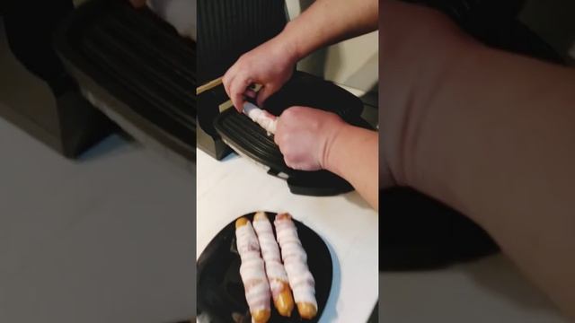 самые бомбические сосиски по-немецки на гриле
