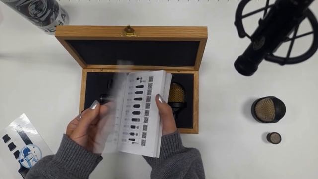 Распаковка микрофона Октава МК-012-10 смотреть онлайн