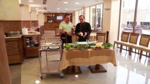 "Ждем в гости " , гостиница  "КОЛИЗЕЙ -Марина" (Батуми)