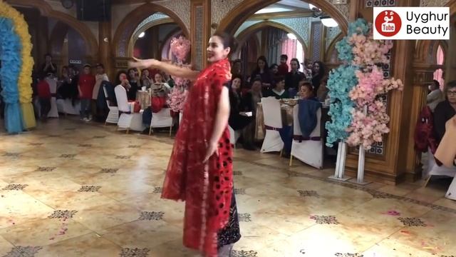 Uyghur dance - Chimenzar English Subtitles
