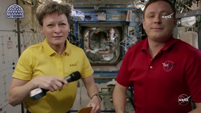 Урок 4, - отличите настоящее, от не настоящего.