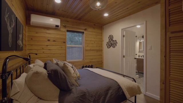 The Wile Vacation Rental in Idyllwild смотреть онлайн