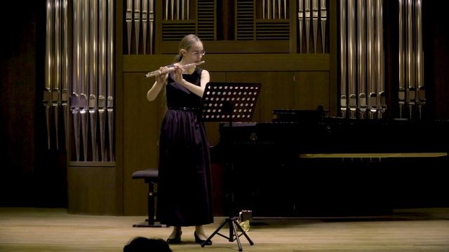 Philippe HUREL. Loops I for solo flute. Uliana ZHIVITSKAYA смотреть онлайн